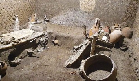 Археологи виявили в Помпеї кімнату рабів, які обслуговували колісницю пана