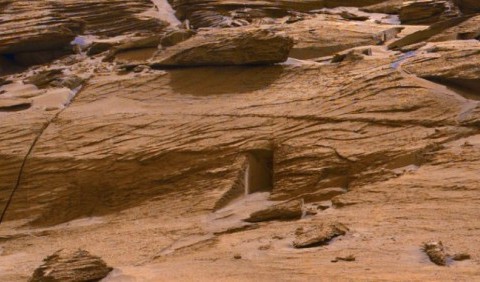 Ласкаво просимо на Марс: астрономи виявили «двері» на Червоній планеті