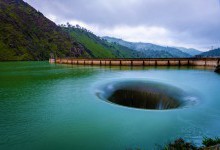 На озері в Каліфорнії виявили «портал у пекло»