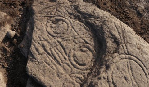У Шотландії виявили стародавній камінь піктів, покритий візерунками