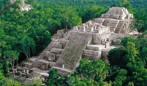 «Одержимі кров'ю»: міста майя виявилися небезпечними для археологів XXI століття