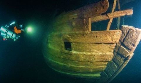 Капсула часу: на дні річки у Німеччині знайшли непошкоджений корабель XVII століття