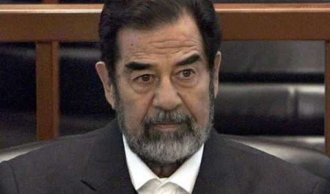 Новим президентом Іраку обрали Саддама Хуссейна