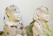 Неочікувана знахідка: садові скульптури виявилися єгипетськими сфінксами 5000-річного віку