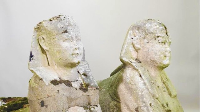 Садові скульптури виявилися єгипетськими сфінксами 5000-річного віку