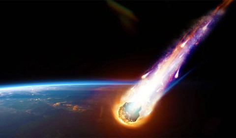 Що станеться, якщо комета з найбільшим ядром вріжеться у Землю