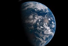 Супутник зазняв вигляд Землі з космосу протягом 24 годин земної доби