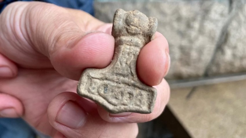 У Швеції знайшли амулет-молот Тора віком 1200 років - 2