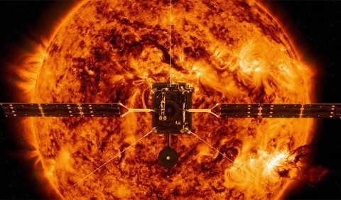 Зонд Solar Orbiter зняв чудове панорамне відео Сонця