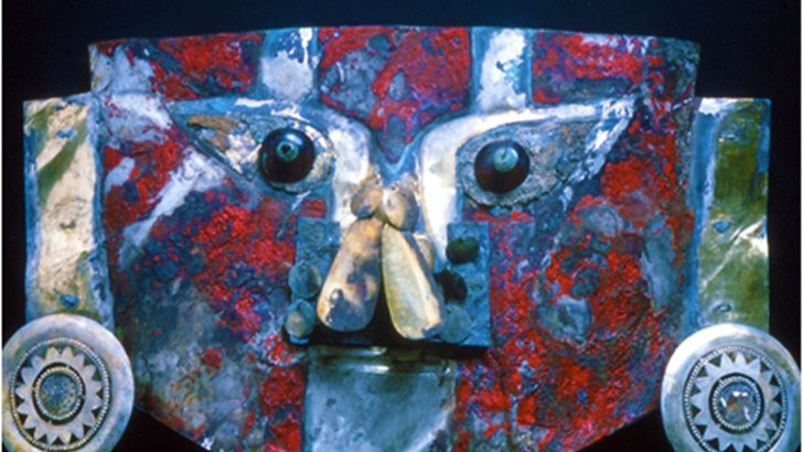 Названо несподіваний інгредієнт фарби для давньої перуанської маски