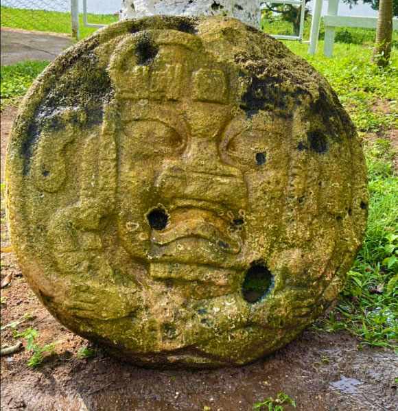 У Мексиці знайшли стародавні рельєфні зображення правителів ольмеків – 2