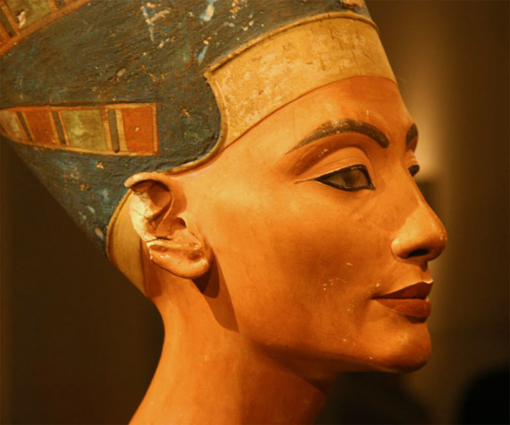 Єгиптолог заявив, що знайшов поховання Нефертіті – 2