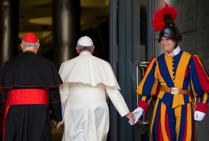 7 дивовижних фактів про Ватикан проливають світло на життя в цій карликовій державі – 5