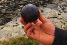 У Шотландії у гробниці знайшли кам'яні кулі епохи неоліту