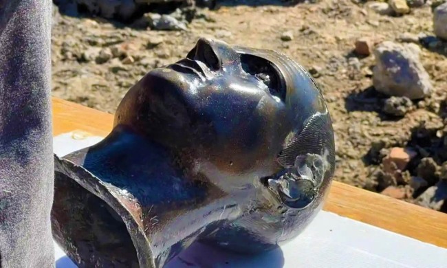 Вишукану колекцію стародавніх бронзових статуй знайдено в Тоскані – 2