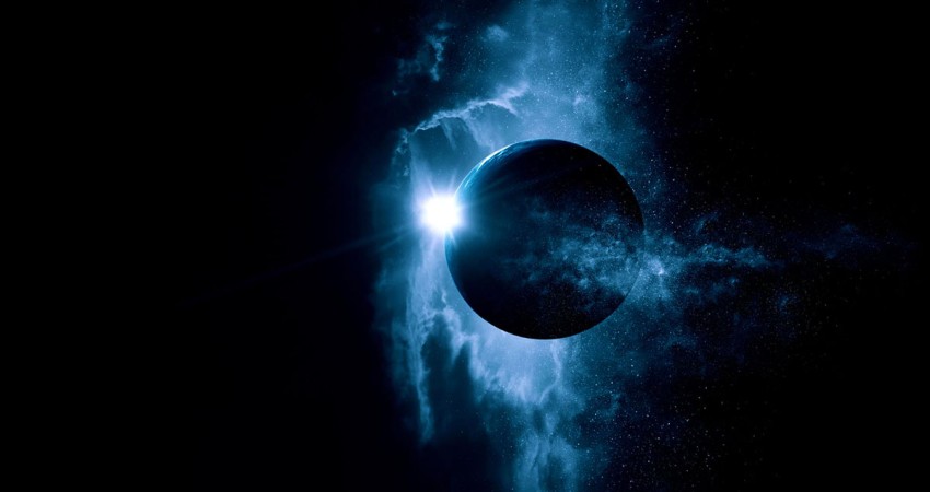 Як уникнути проблем у небезпечний день місячного затемнення 5 травня 2023 року