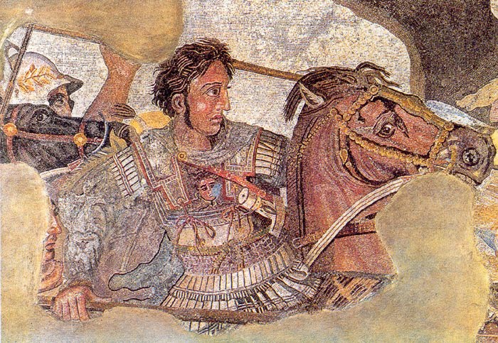 На цій знаменитій мозаїці з Помпеї Олександр Македонський зображений у нагрудному знаку з горгоною Медузою.