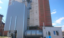 Зерносушарки Brice-Baker від KMZ Industries: ефективність та інновації на ринку елеваторного обладнання