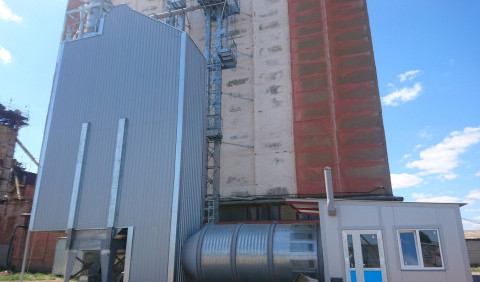 Зерносушарки Brice-Baker від KMZ Industries: ефективність та інновації на ринку елеваторного обладнання