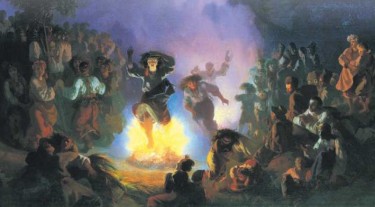 На Івана Купала люди запалювали вогнище та стрибали через нього.