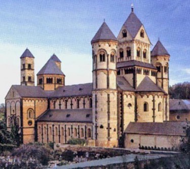 Церква бенедиктинського монастиря Санта Марія Лаах