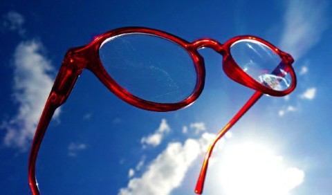 4 способи, як позбутися дефектів на окулярах